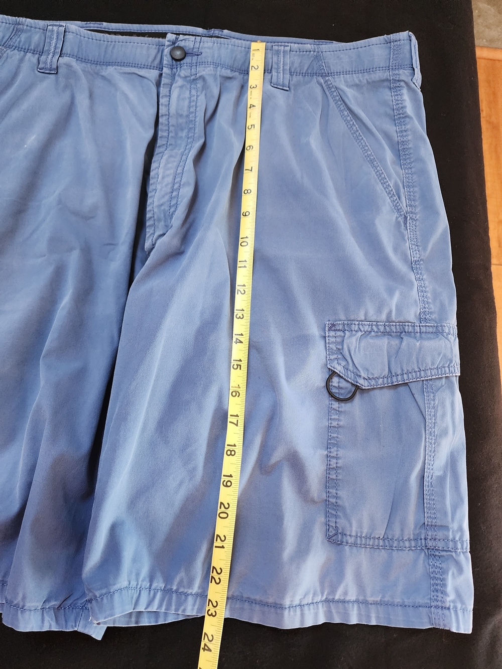 Wrangler Men's Light Blue Cargo Shorts. Size 40, Good Condition - Picture 8 of 10
